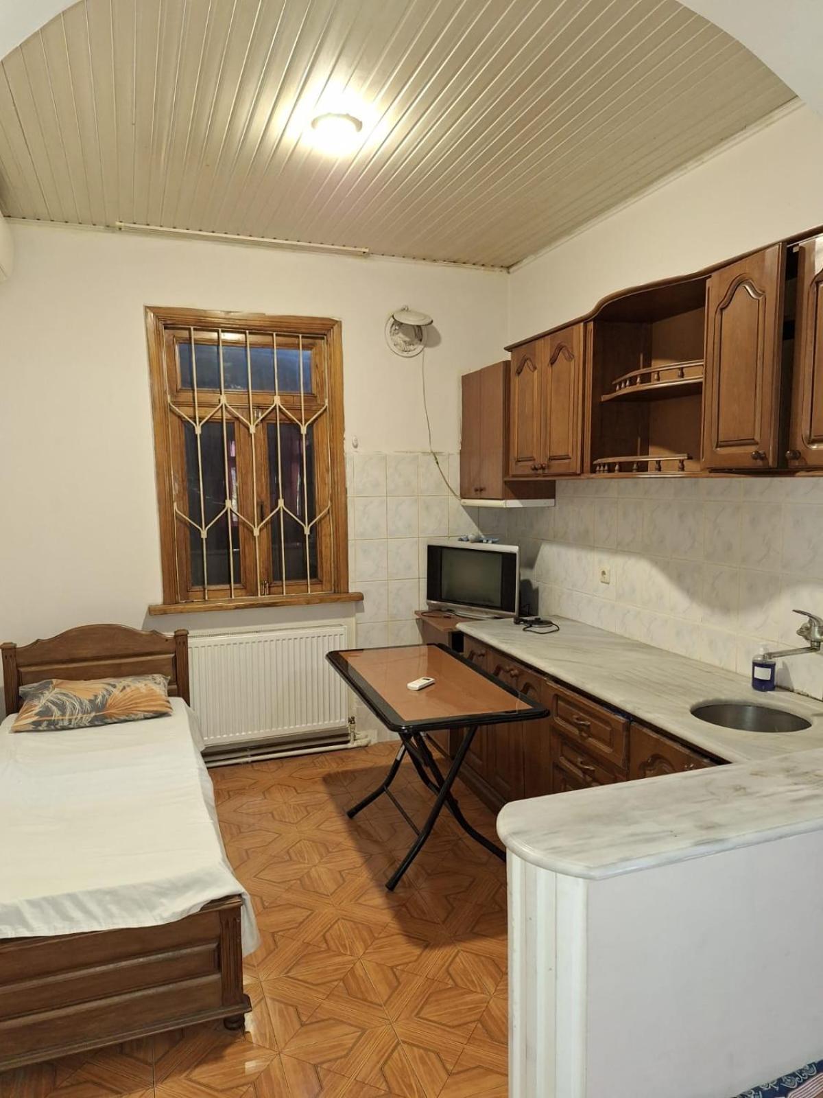 Apartmán Nino And Ali Batumi Exteriér fotografie